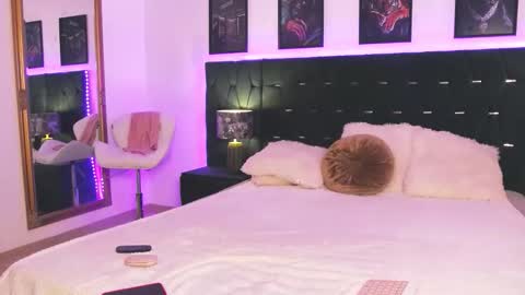 biancavitale online show from April 22, 6:42 am