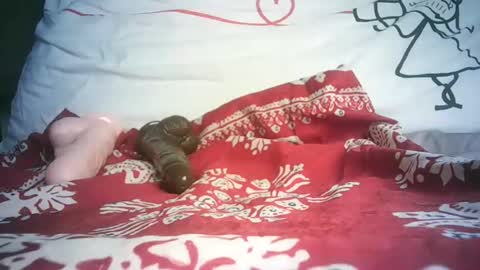 pretty online show from March 2, 8:05 am