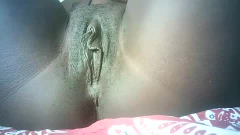 pretty online show from March 6, 10:30 am