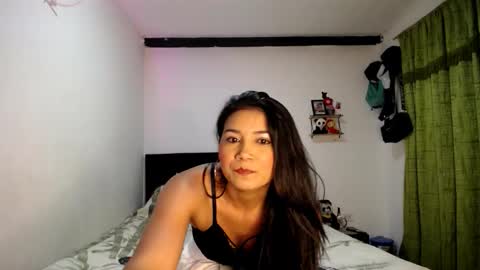 bichota3_ online show from March 26, 6:57 pm