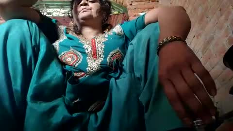 Mona online show from March 4, 3:22 am