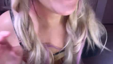 Eva online show from February 3, 6:40 am