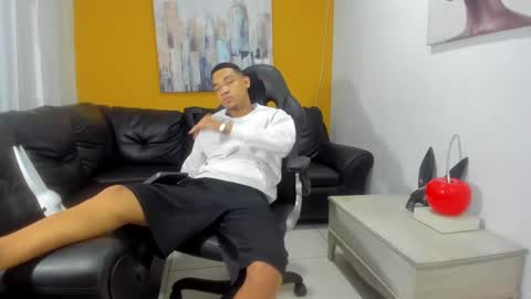 big_jhoonss_ online show from October 21, 3:22 am