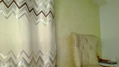 bigbaby004 online show from December 15, 8:05 pm