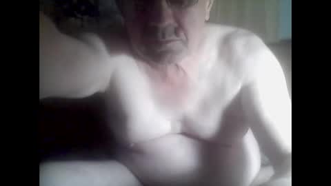 Snapshot of bigbardoo21 chatting on September 27, 7:33 pm bigbardoo21 online show from September 27, 7:33 pm