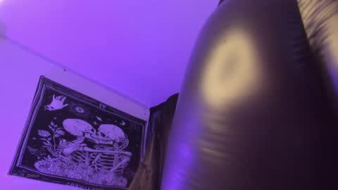 bigboobs cloe online show from May 3, 12:05 am