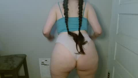 Isabella online show from June 30, 4:06 pm