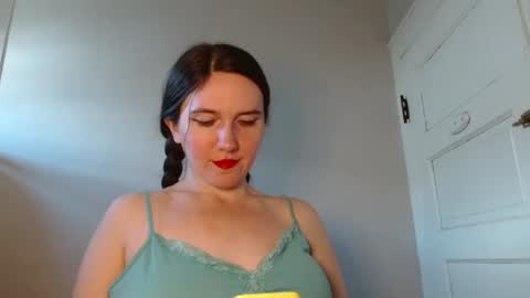 Isabella online show from July 12, 7:50 pm