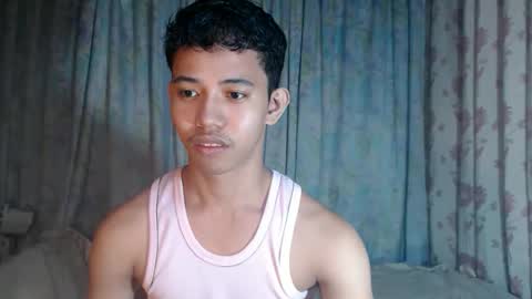 bigcockyummysexjosh online show from May 2, 1:17 pm