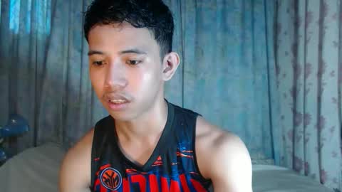bigcockyummysexjosh online show from April 24, 6:15 am