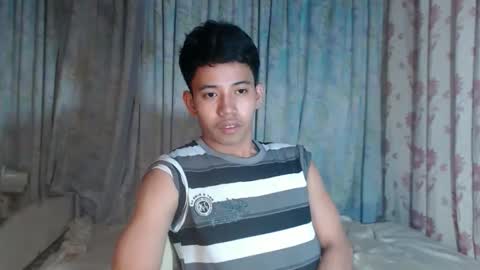 bigcockyummysexjosh online show from April 29, 12:32 pm