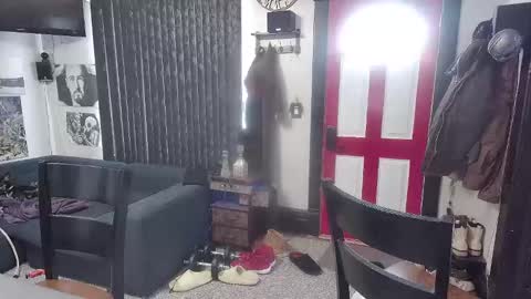 Snapshot of bigdbrillion chatting on February 15, 6:23 pm Darryl online show from February 15, 6:23 pm