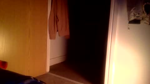 bigdickdangles472924 online show from November 17, 10:34 pm