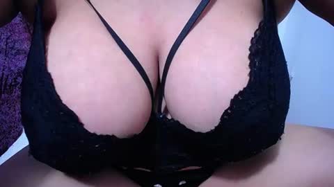  Sunny   online show from July 28, 6:44 am