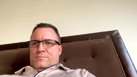 bigger22332233 online show from February 6, 8:44 pm