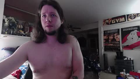 biggerisbetter21 online show from February 11, 12:36 am