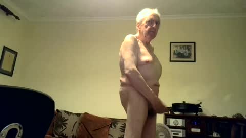bigjohn8837 online show from July 16, 10:33 pm