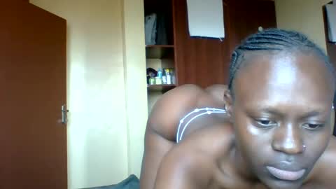 pretty online show from August 5, 5:59 am
