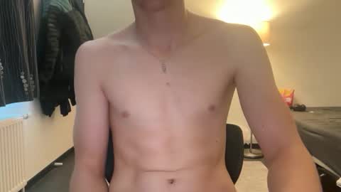 bigleor online show from February 21, 10:40 am