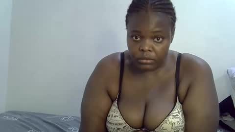 bigmama807715 online show from March 17, 5:18 pm