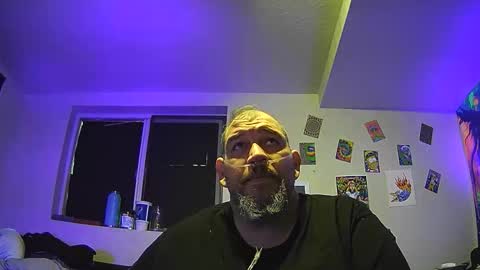 bigman42of0rlife online show from October 25, 12:11 am