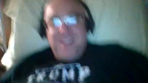 bigmike197167 online show from April 3, 6:20 am