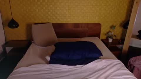 bigroundbooty_ online show from July 13, 8:01 pm