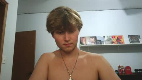 bigskinnyboyshh online show from July 6, 10:12 pm