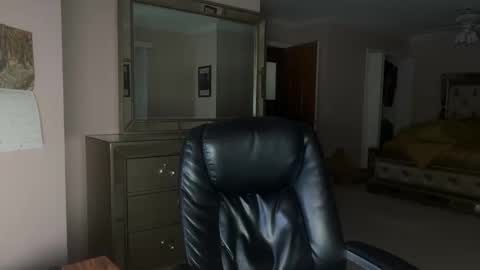 bigsteve24cm online show from November 14, 11:34 am