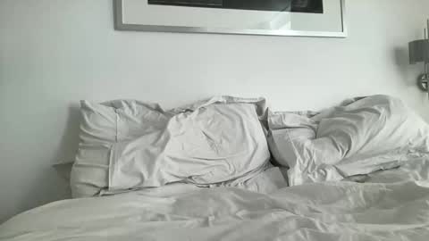 tall boy online show from September 15, 9:22 am