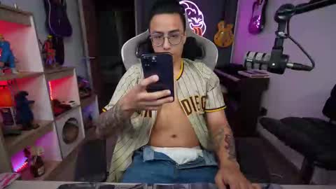 bigxboy96 online show from October 16, 11:25 pm