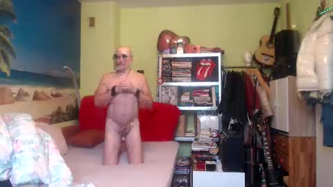 bilderbuchpenis2025 online show from December 14, 12:55 pm