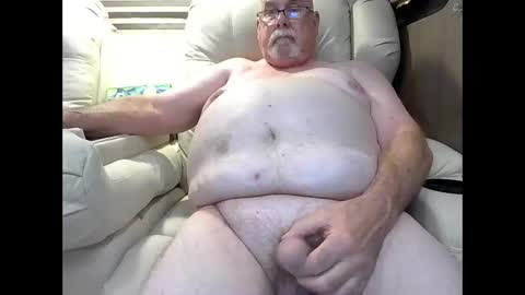 billforest100 online show from October 14, 1:52 am