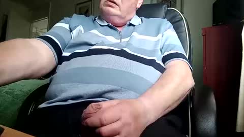 billlllllyb online show from May 19, 2:46 pm