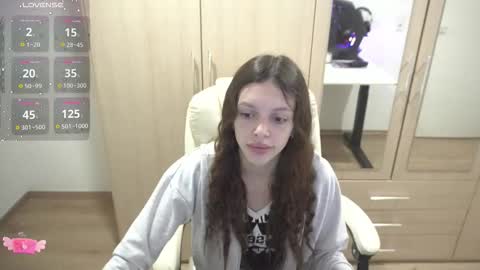 Snapshot of billly1love chatting on September 17, 10:46 pm billy1love online show from September 17, 10:46 pm