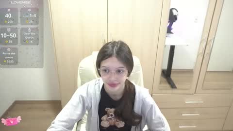 Snapshot of billly1love chatting on October 14, 9:51 pm billy1love online show from October 14, 9:51 pm