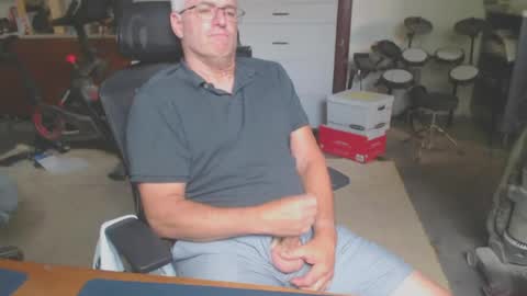 billp750876 online show from August 2, 3:14 pm