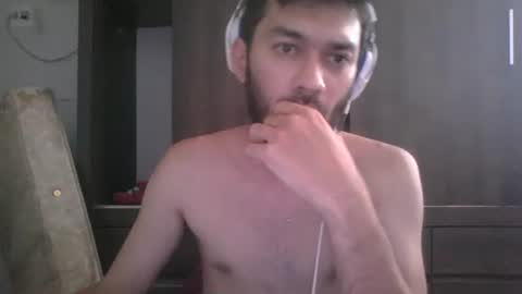 binhodm1 online show from January 5, 4:38 pm