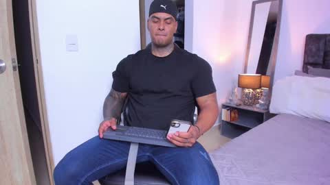 dariux john online show from December 16, 1:10 am
