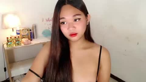 Snapshot of binnie_katchins chatting on October 26, 3:51 am binnie_katchins online show from October 26, 3:51 am