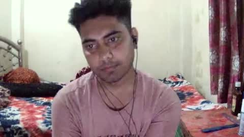 birbikrom104 online show from April 29, 7:46 am