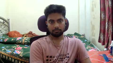 birbikrom104 online show from July 25, 8:12 am