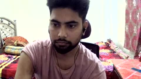 birbikrom104 online show from June 30, 1:54 pm