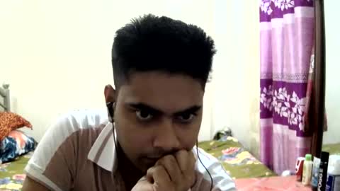 birbikrom104 online show from June 11, 7:39 am