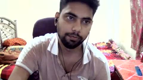 birbikrom104 online show from June 29, 1:44 pm