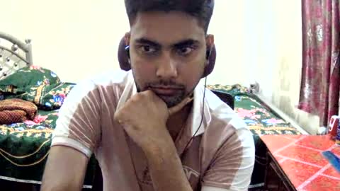 birbikrom104 online show from July 11, 1:58 pm