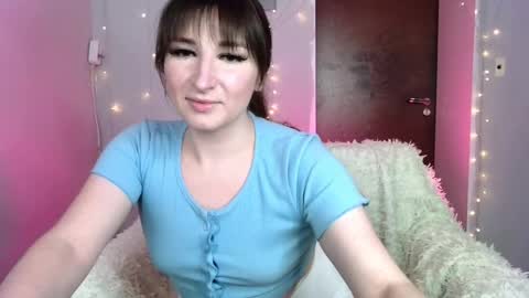 birdie_kiss online show from May 22, 8:59 pm