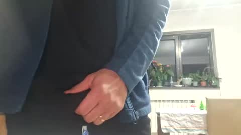 bisexdadd online show from December 10, 3:30 am