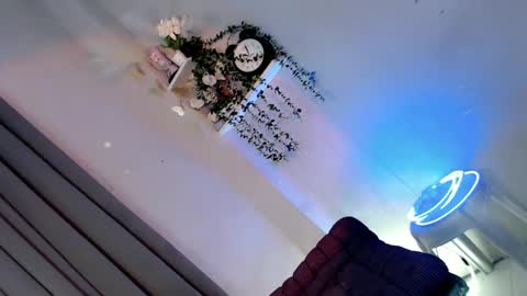 ASHLEY online show from April 26, 3:31 pm