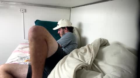 bitedeforain online show from September 21, 9:30 pm